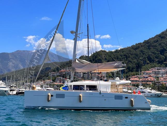 Cat Lagoon 450 F for rent in Yes Marina