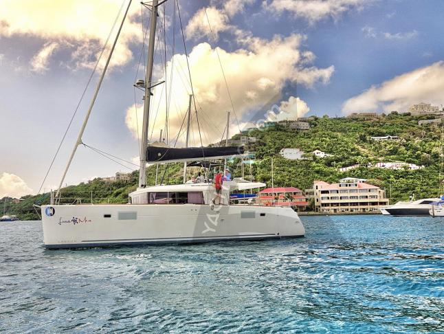 Cat Lagoon 450 F for hire in Hodges Creek Marina