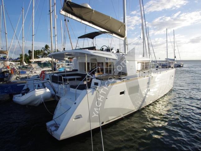Catamaran Lagoon 450 for rent in Marina Cienfuegos