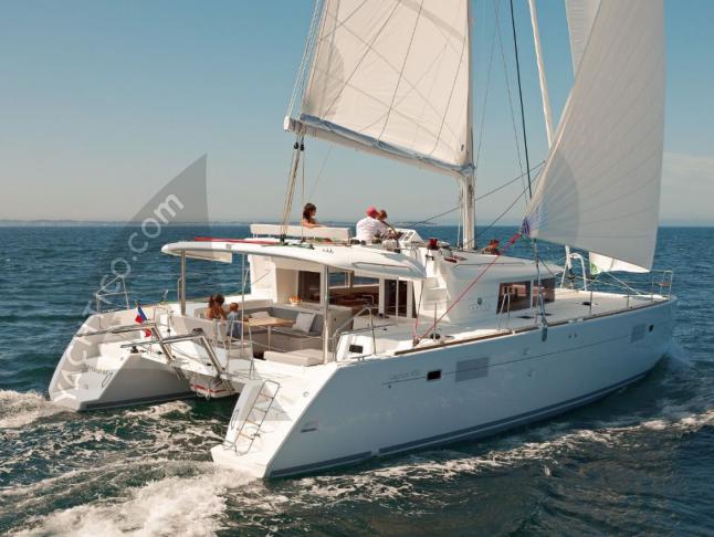Katamaran Lagoon 450 F Yachtcharter in Marsh Harbour City