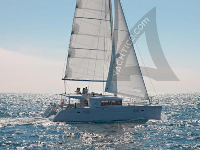 Cat Lagoon 450 F for charter in Lavrio