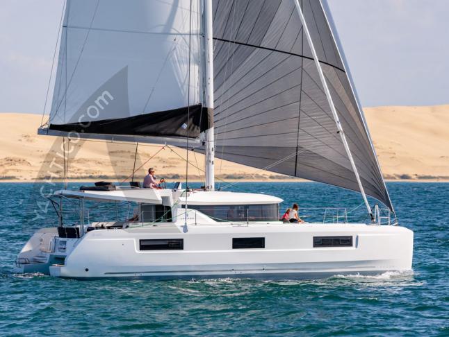 Katamaran Lagoon 46 Yachtcharter in Eden Island Resort