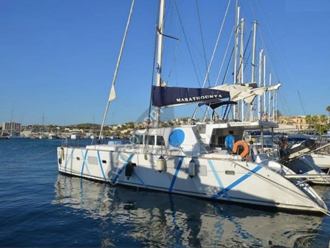 Cat Lagoon 500 for rent in Lavrio