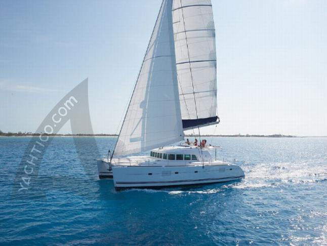 Katamaran Lagoon 500 chartern in ACI Marina Split