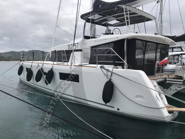 Cat Lagoon 52 for rent in Marina di Portisco