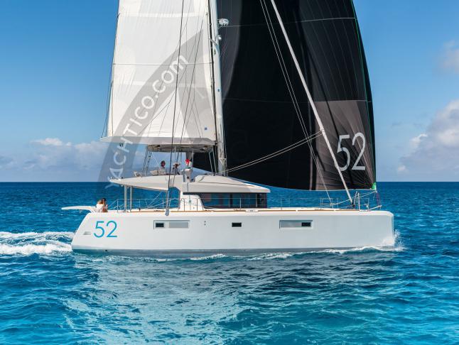 Kat Lagoon 52 F Yachtcharter in Eden Island Resort