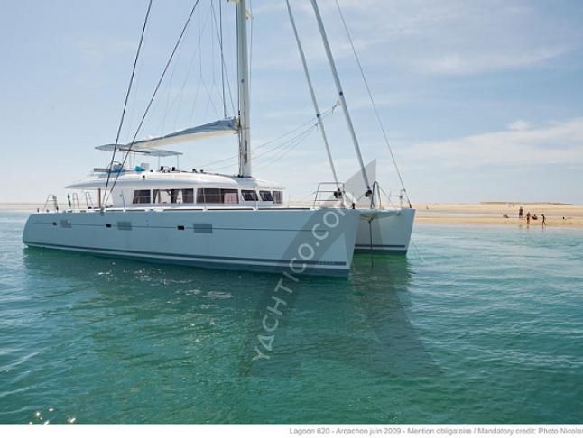 Cat Lagoon 620 for charter in Trogir
