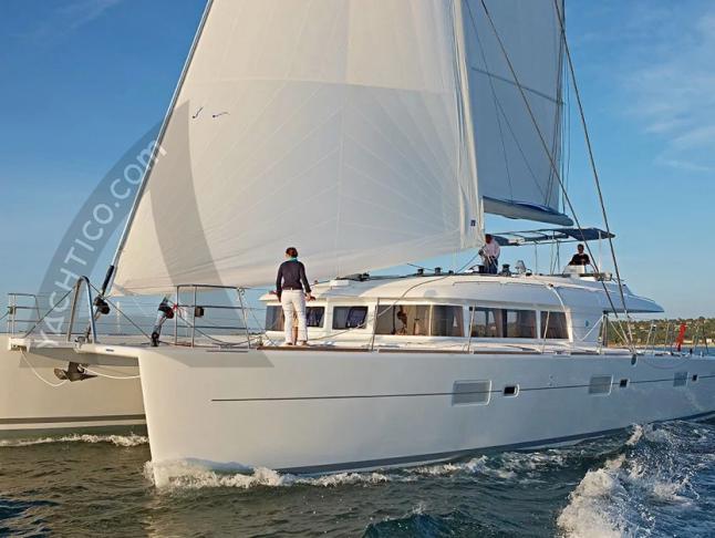 Katamaran Lagoon 620 Yachtcharter in Yachthafen Marina Phuket