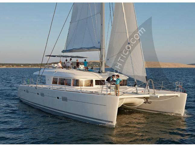 Katamaran Lagoon 620 chartern in Eden Island Resort