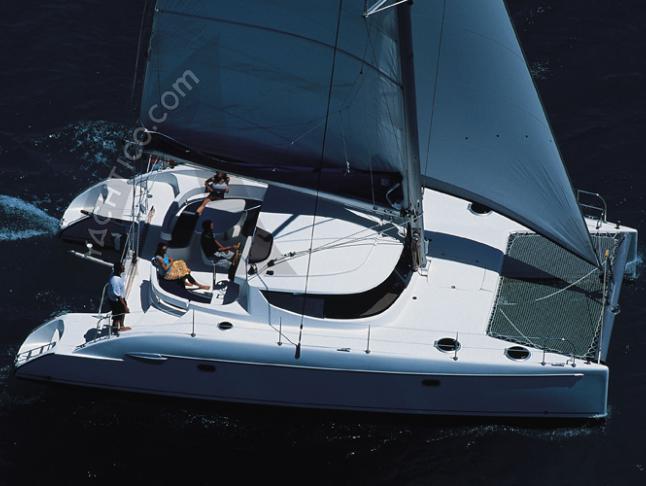 Kat Lavezzi 40 Yachtcharter in Lefkas