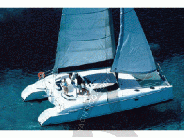 Cat Lavezzi 40 available for charter in Marina Cienfuegos