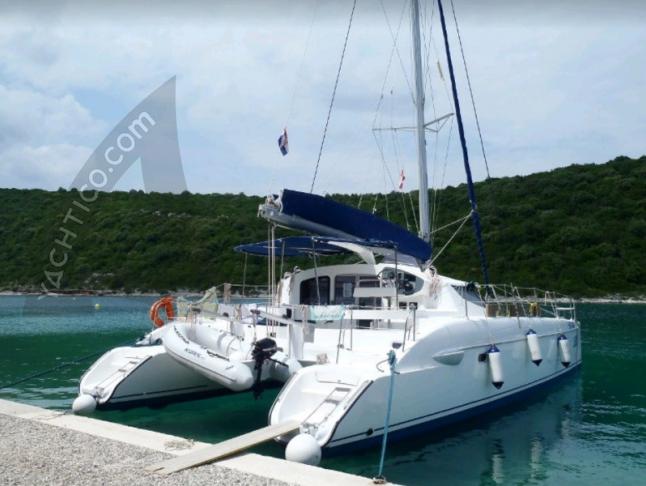 Katamaran Lavezzi 40 Yachtcharter in Primosten