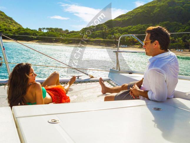 Katamaran Leopard 40 chartern in Road Town  