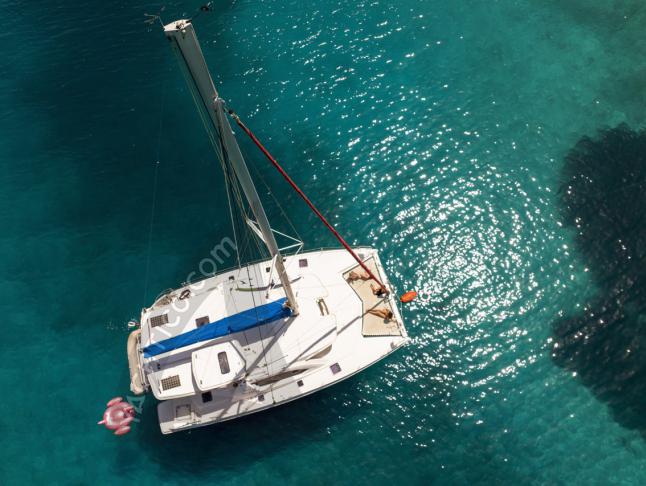 Catamaran Leopard 44 for charter in Tribunj