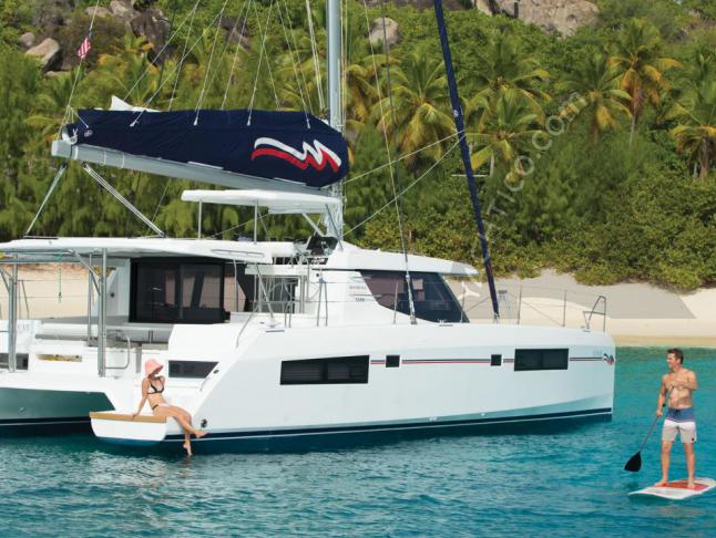 Katamaran Leopard 45 chartern in Trogir