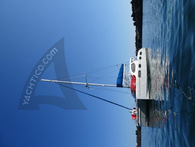 Kat Leopard 46 chartern in Marina Le Marin