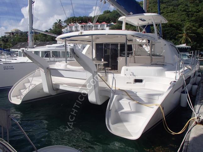 Catamaran Leopard 46 for rent in Manuel Reef Marina