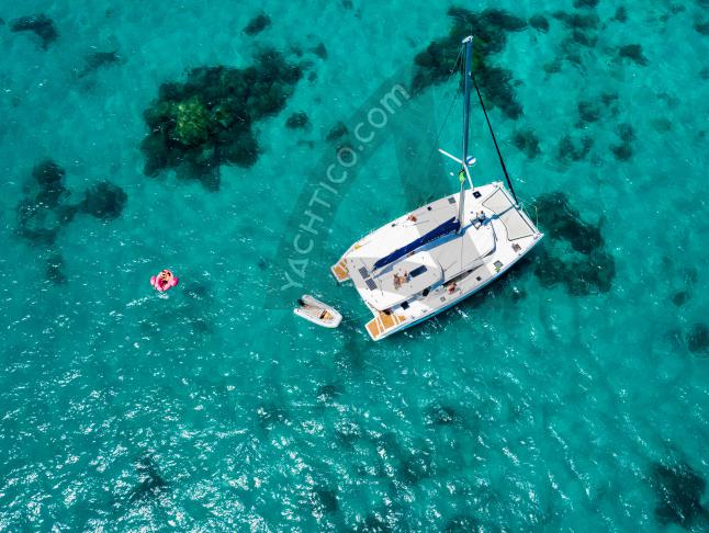 Cat Leopard 48 for charter in Mtoni