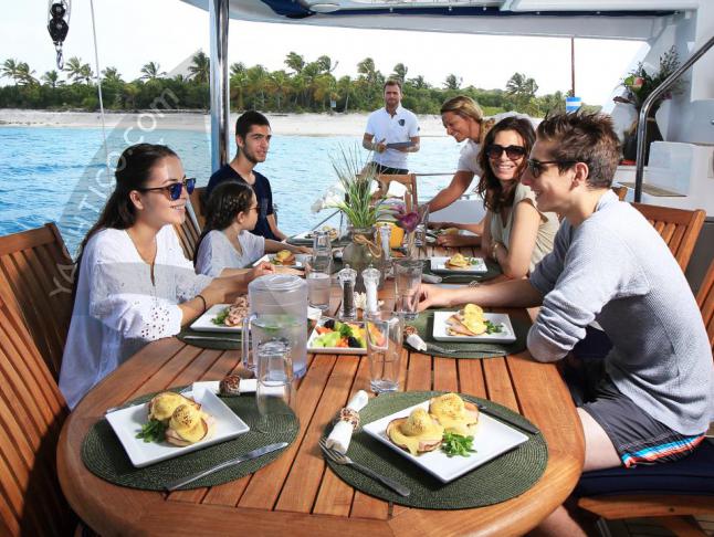 Katamaran Leopard 58 Yachtcharter in Marigot