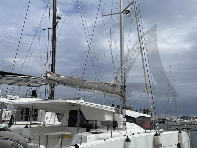 Kat Lucia 40 Yachtcharter in Marina Port Grimaud