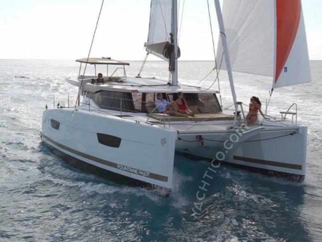 Katamaran Lucia 40 Yachtcharter in Marina di Olbia