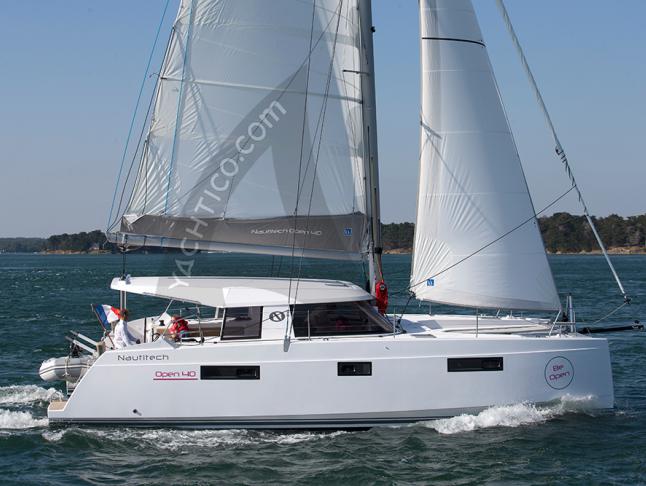 Kat Nautitech Open 40 Yachtcharter in Marina Hramina