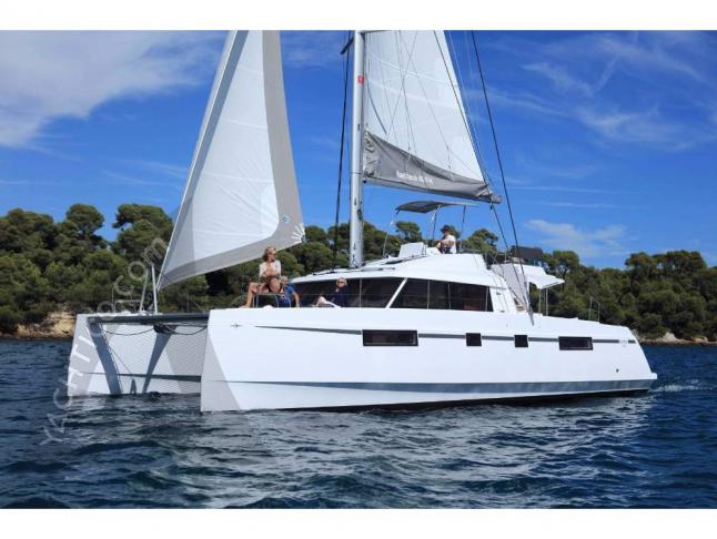 Catamaran Nautitech 46 Open Fly for hire in Alimos Marina Kalamaki