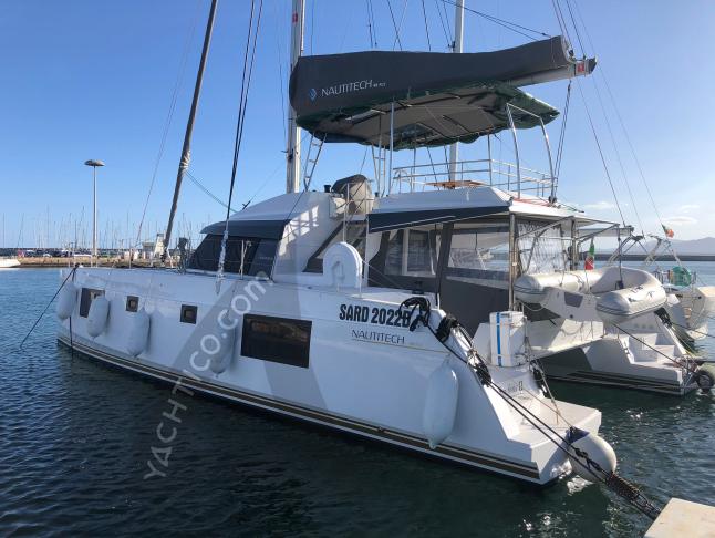 Kat Nautitech 46 Open Fly Yachtcharter in Golfo Aranci