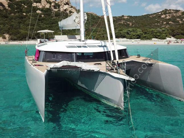 Cat Neel 51 for rent in Le Marin