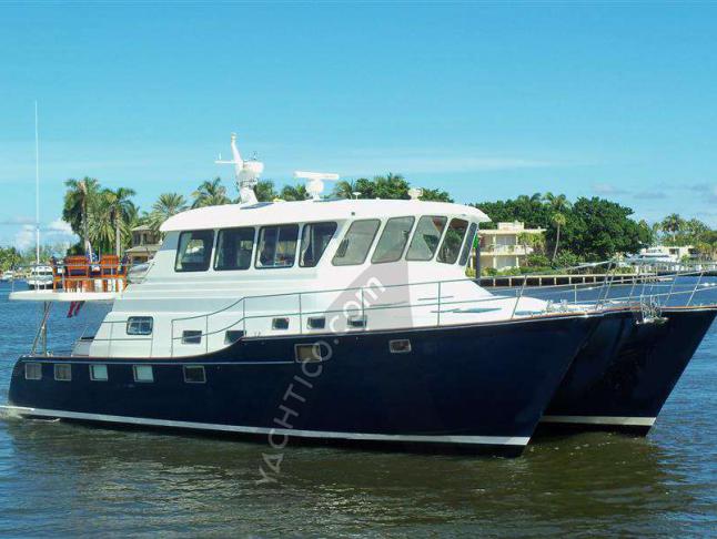 Kat Powercat 52 chartern in George Town