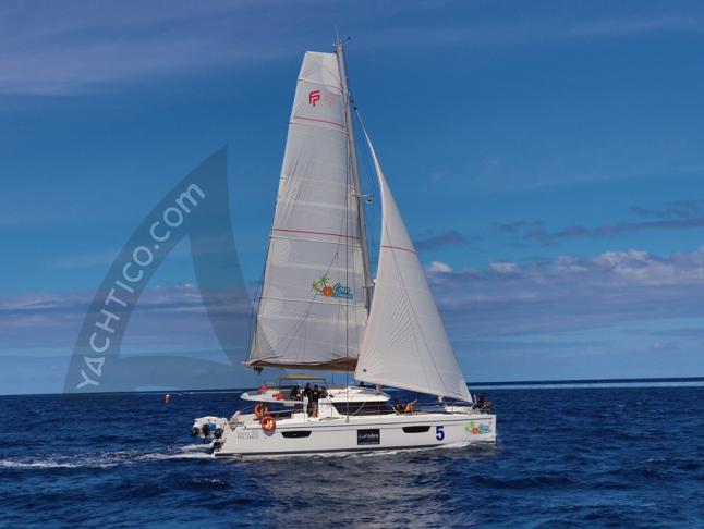 Catamaran Saba 50 for rent in Baie Sainte Anne