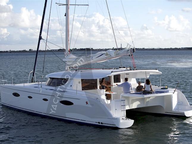 Katamaran Salina 48 Yachtcharter in ACI Marina Dubrovnik