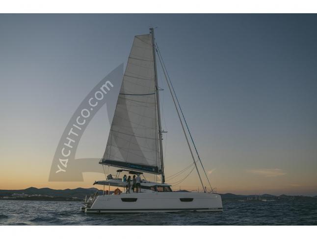 Catamaran Saona 47 for rent in Lavrio