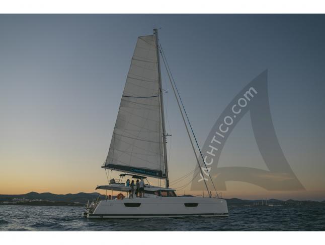 Katamaran Saona 47 Yachtcharter in Lavrio