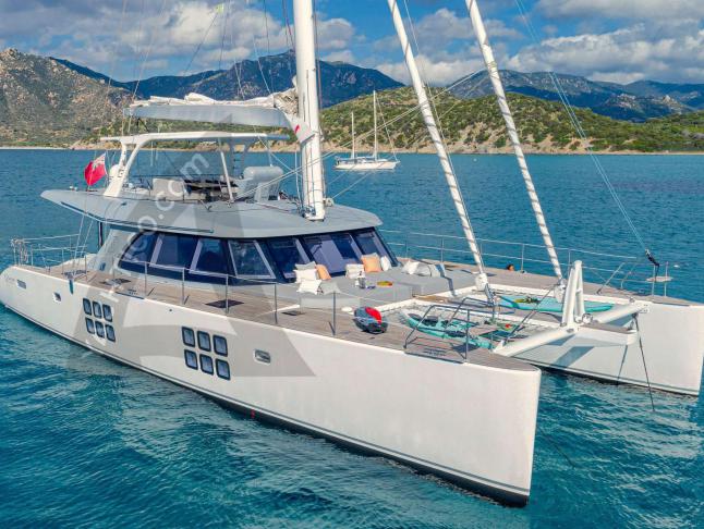 Katamaran Sunreef 60 chartern in Road Town  