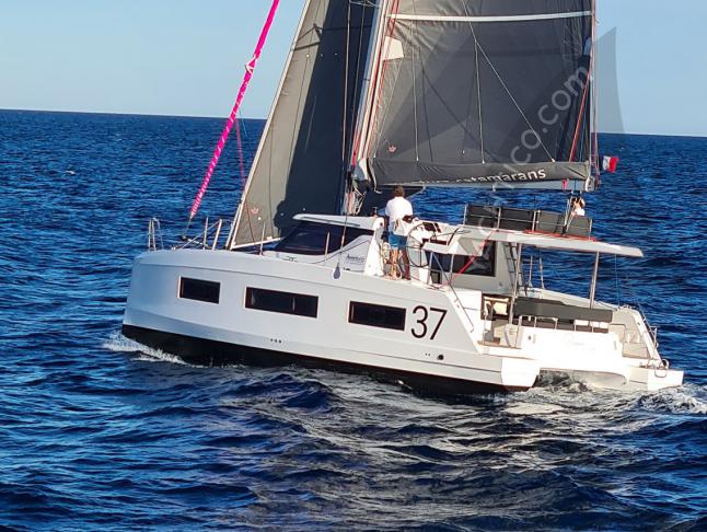 Katamaran Aventura 37 chartern in Sant Antoni de Portmany