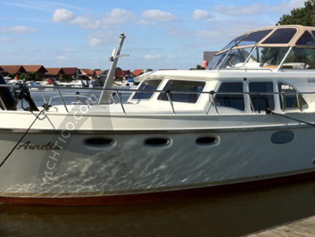 Houseboat Babro Newline 42 for charter in Berlin City