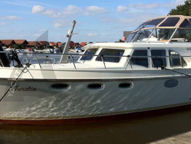 Hausboot Babro Newline 42 Yachtcharter in Yachthafen Wendenschloss