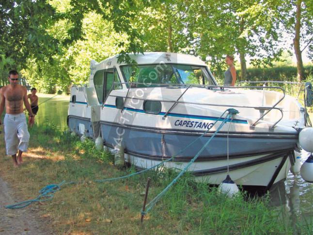 Hausboot Confort 1100 Yachtcharter in Plagny