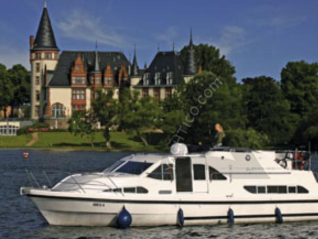 Europa 600 - Houseboat Rentals Fuerstenberg (Germany)