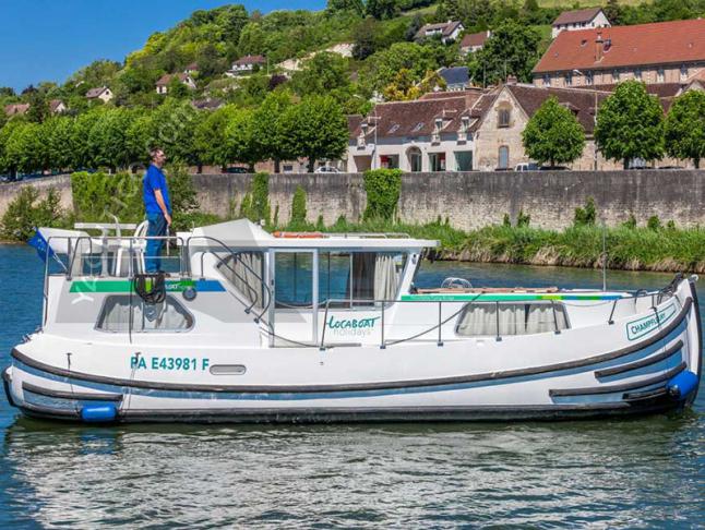 Houseboat Penichette 1020 for rent in Argens Minervois