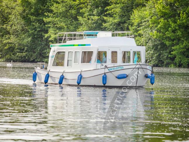 Hausboot Penichette 950 E Yachtcharter in Joigny