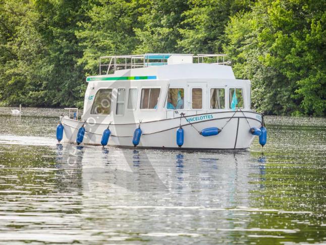 Hausboot Penichette 950 E chartern in Port Occitanie