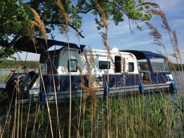 Houseboat Water Camper 1200 available for charter in Marina Maribell