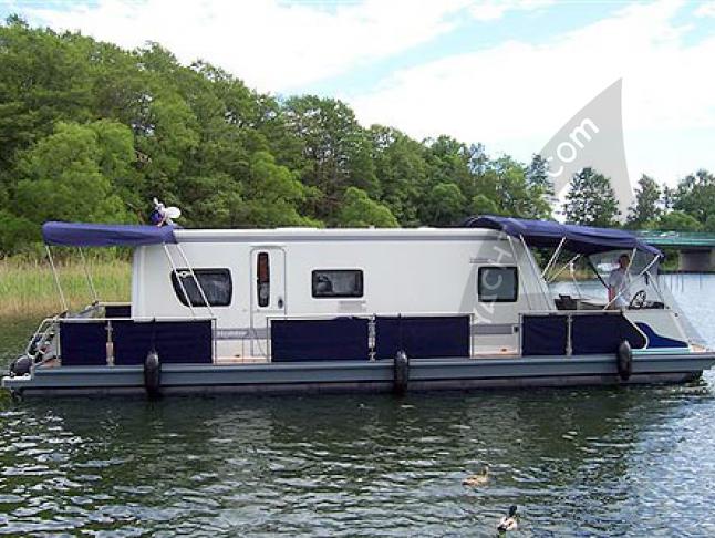 Houseboat Water Camper 1200 for rent in Waren