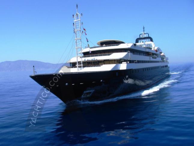 Mega Yacht Turama in Vonitsa - Yacht Charter