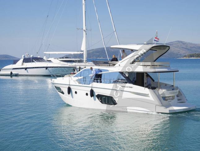 Motor yacht Absolute 50 Fly for charter in Marina Seget Donji