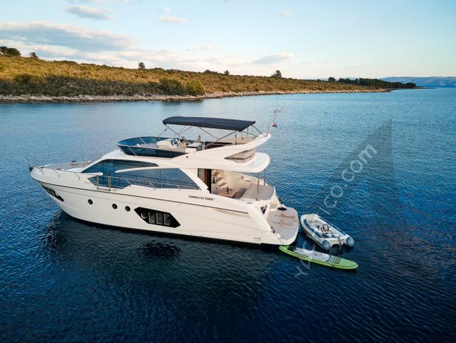 Yacht Absolute 50 Fly Yachtcharter in Stobrec