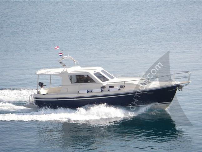 Motoryacht Adria 1002 Vektor chartern in Marina Dalmacija
