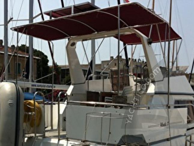 Motor yacht Atlantic 37 available for charter in Zadar